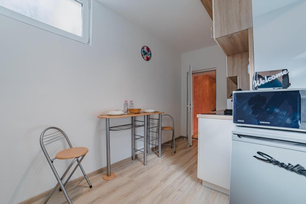 Old Town Studio Apartment Брашов Екстериор снимка